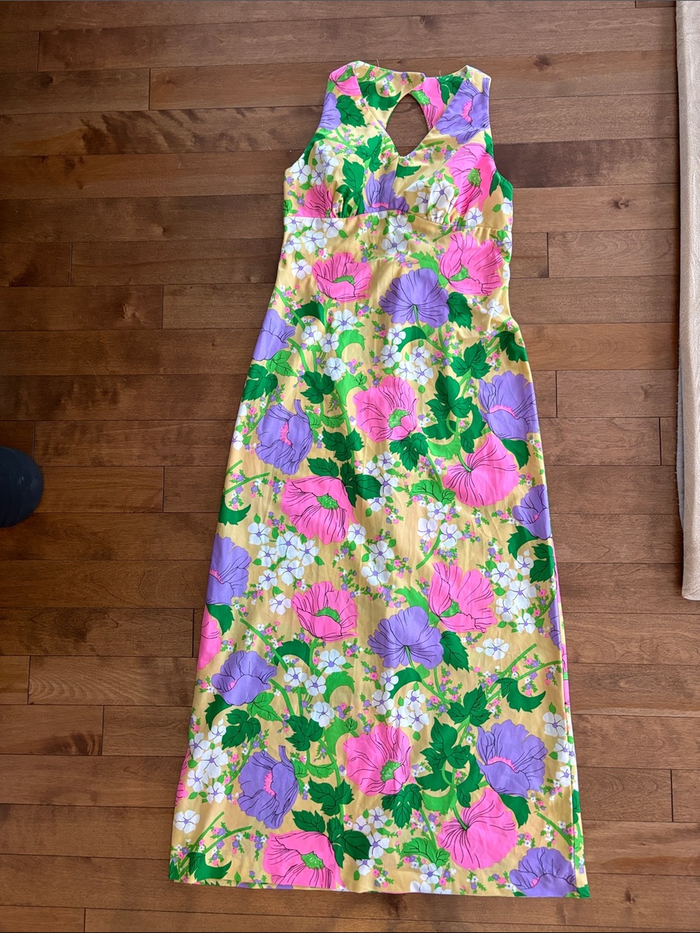 Vintage Empire Waist Keyhole back Dark Cream Floral Maxi Dress |Pink & Lavender